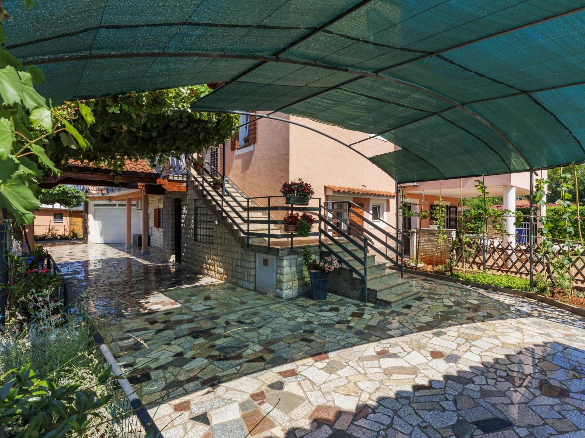 אומאג Apartment Bumbak By Interhome מראה חיצוני תמונה